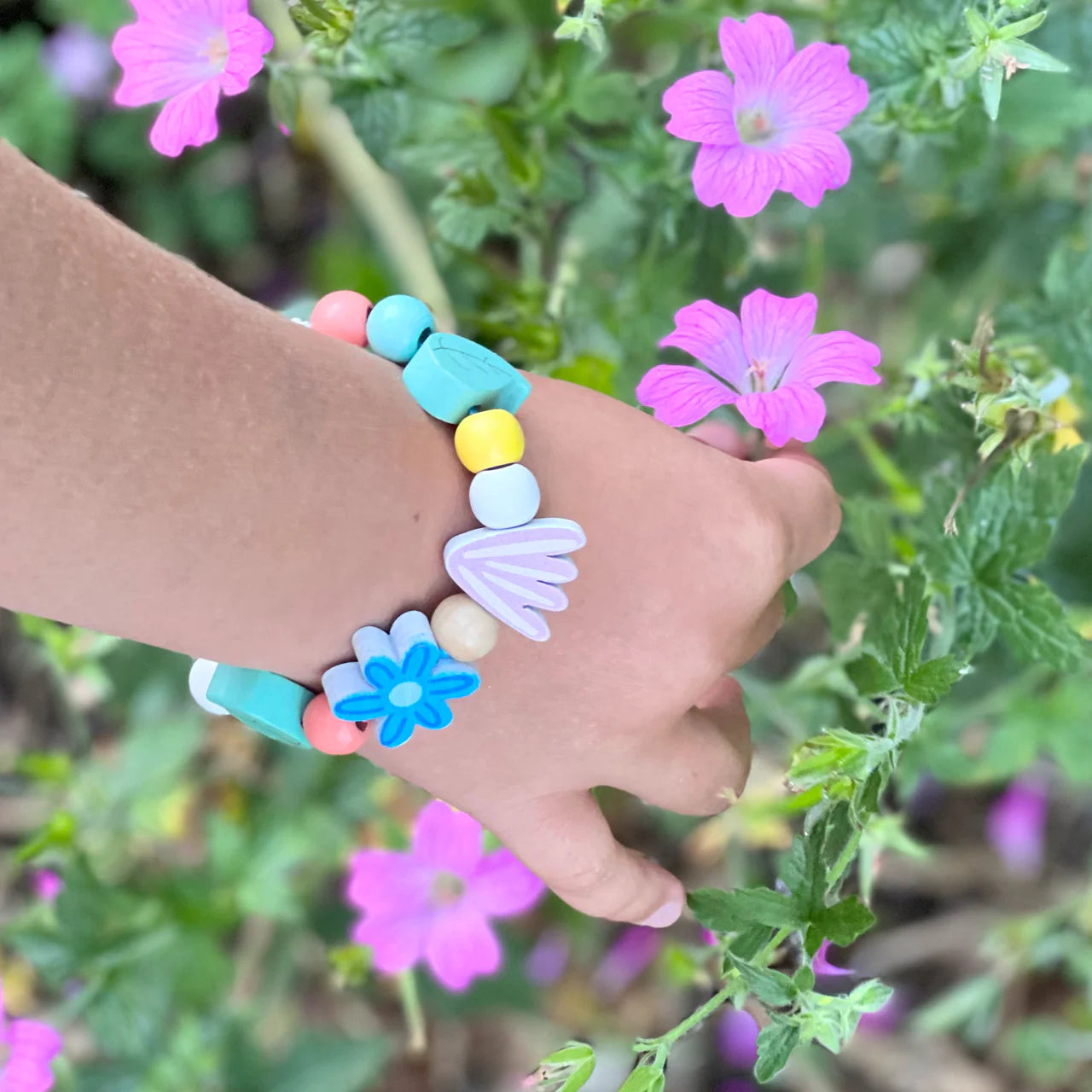 DIY Friendship Bracelets & Scrunchies ❤️ VSCO Aesthetic Crafts - YouTube
